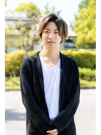 西山 将太(Yeeee.s スタイリスト)