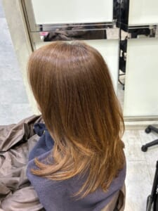 ハイライトはどこで印象が変わる？明るい部分づくりと色味重ねの見方